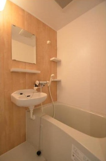 エステート沼尻の浴室|他部屋参考写真