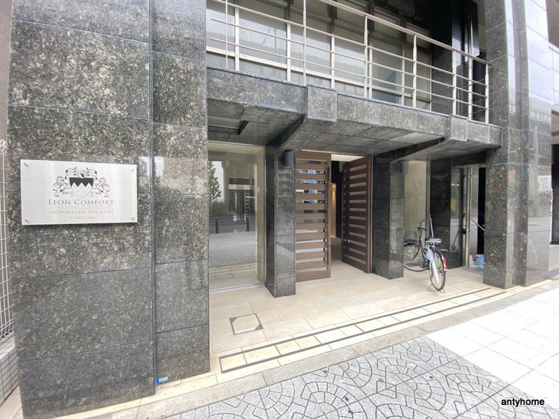 レオンコンフォート本町東　仲介手数料無料のエントランス