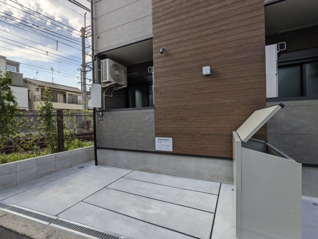 プレデンシア上住吉の駐車場