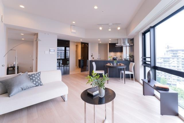港区白金台５丁目の賃貸マンションの居間・リビング