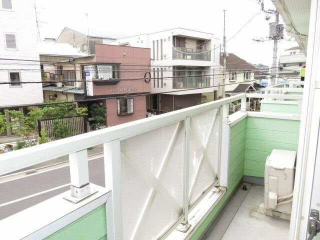 シャレローズのバルコニー