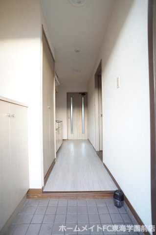 熊本市西区池田４丁目の賃貸マンションの玄関