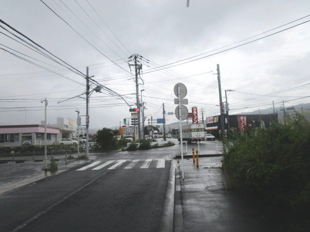 小田原市成田の倉庫