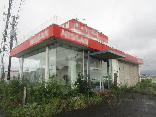 小田原市成田の倉庫