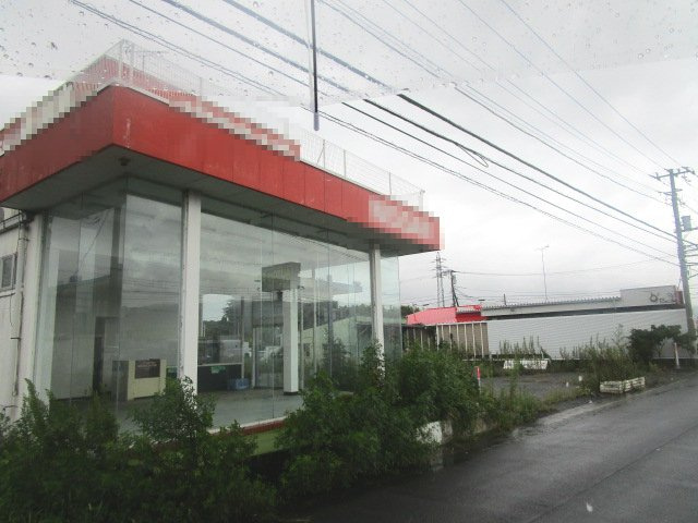 小田原市成田の倉庫