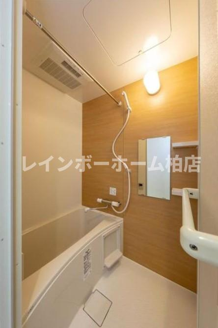 【仲介手数料：50％OFF】対象物件！の浴室|落ち着いた空間のお風呂です