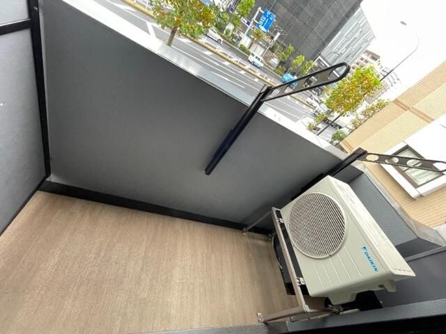 ダーシャモリのバルコニー