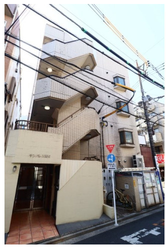 サンパレス南町の外観