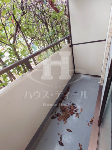 【バルコニー】 | ソレーユ西川口 | お洗濯にも便利なバルコニー付き