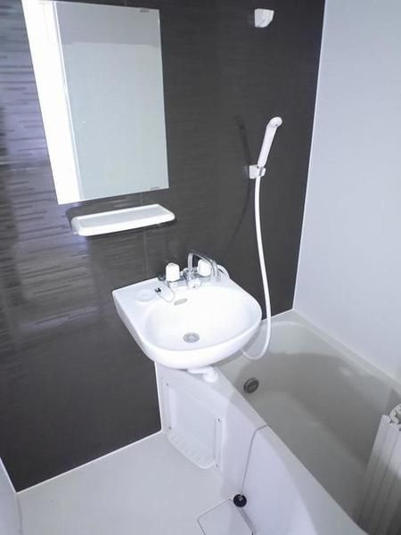ネオス葛西の浴室|他部屋参照