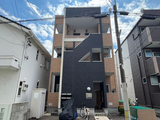 福岡市中央区大宮１丁目のアパートの外観