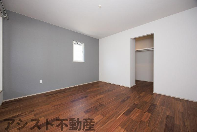 Lumina Terrace 飯塚駅西の洋室