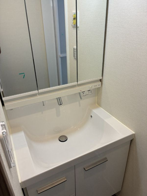 【洗面所】 | 座間市ひばりが丘1丁目戸建(ザマシヒバリガオカイッチョウメコダテ)