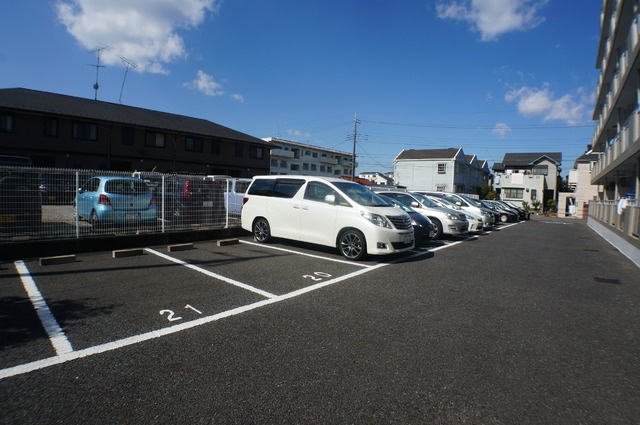 ファミール南流山の駐車場|駐車場