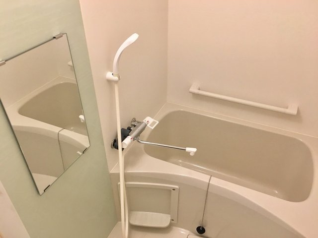 クレイノエスペランサ　Ｎの浴室