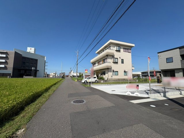 ダイマルタウン　岐阜市茜部寺屋敷第6　全2区画分譲の前面道路含む現地写真|■前面道路　■ヤマダ不動産　株式会社リライフ　
■夢のマイホーム購入をフルサポートします！