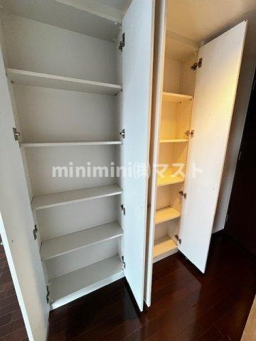 エルセレーノ上本町レジデンスの収納