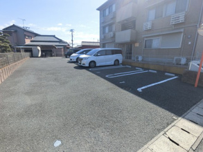【駐車場】