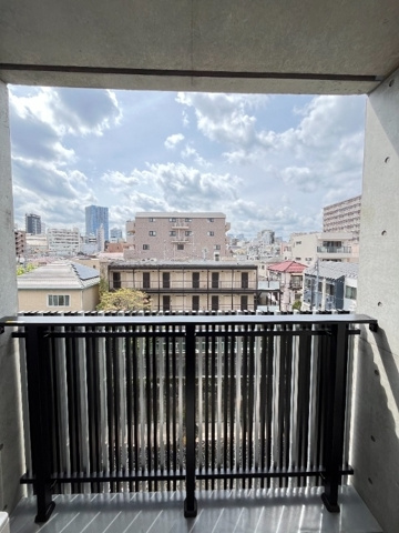 新宿区下落合１丁目の賃貸マンションのバルコニー