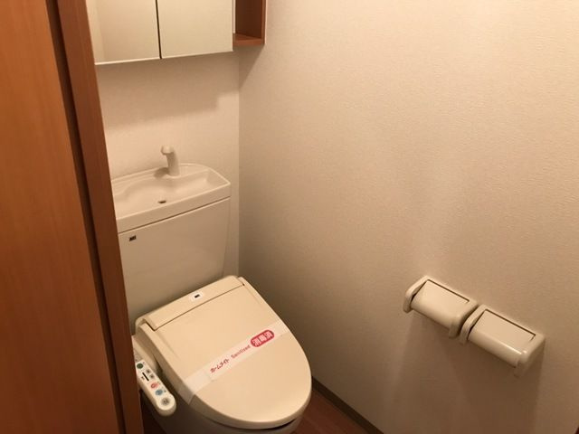 メルロウズプレイスCのトイレ