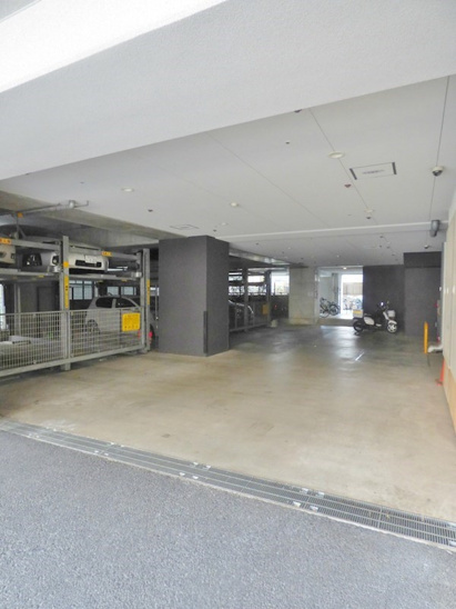 【駐車場】エスフォート西宮 
