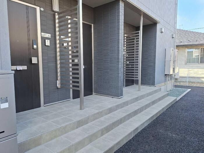 Ｄ－ＲＯＯＭ大館町のエントランス