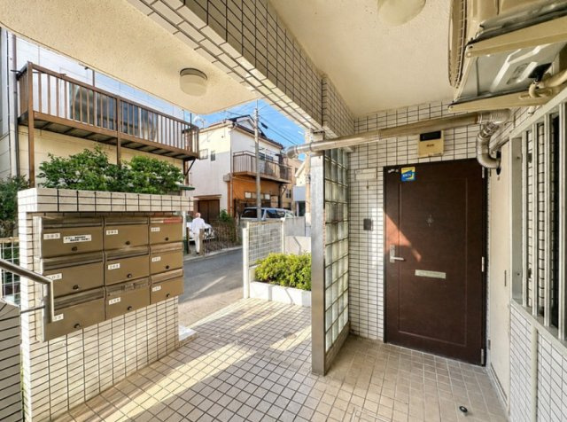 レソール千川北のエントランス