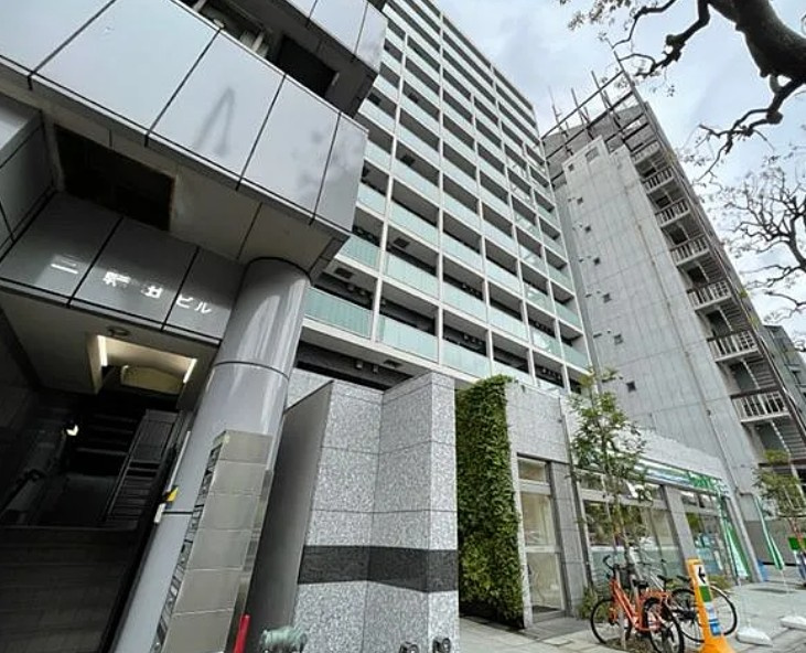 新宿区新小川町の賃貸マンションの外観