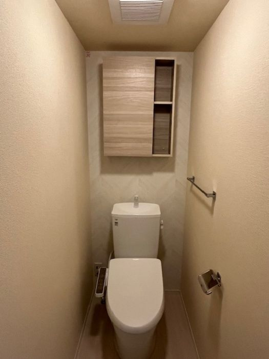 ディーステラのトイレ|落ち着いたトイレです