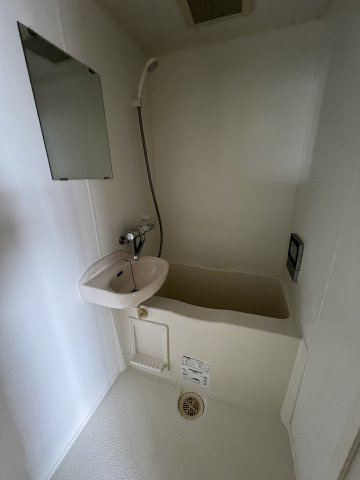 レザムルーズ西宮の浴室