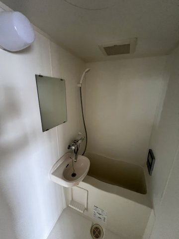 レザムルーズ西宮の浴室