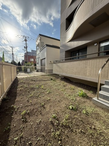 アルファグランデ北10条の中庭