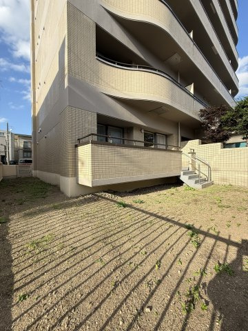 アルファグランデ北10条の中庭