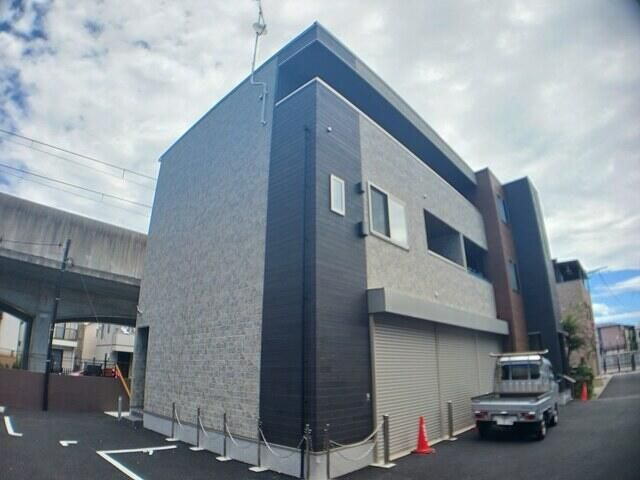 ヴィラ　デ　オーブⅤ