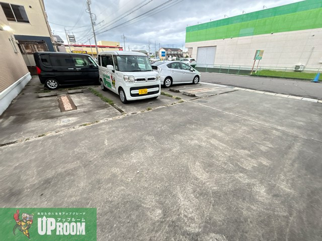 フォレストパークの駐車場