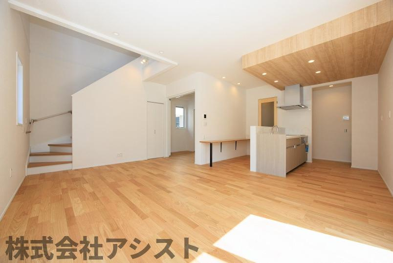 Lumina Terrace 飯塚駅西の居間・リビング