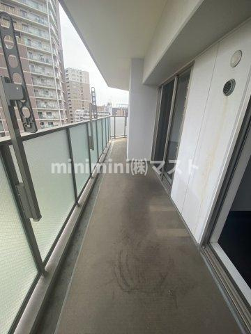 エルセレーノ上本町レジデンスのバルコニー