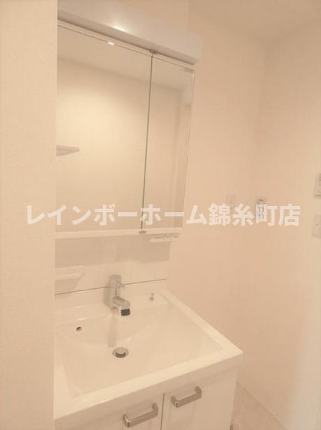 長寿ガーデンの独立洗面台