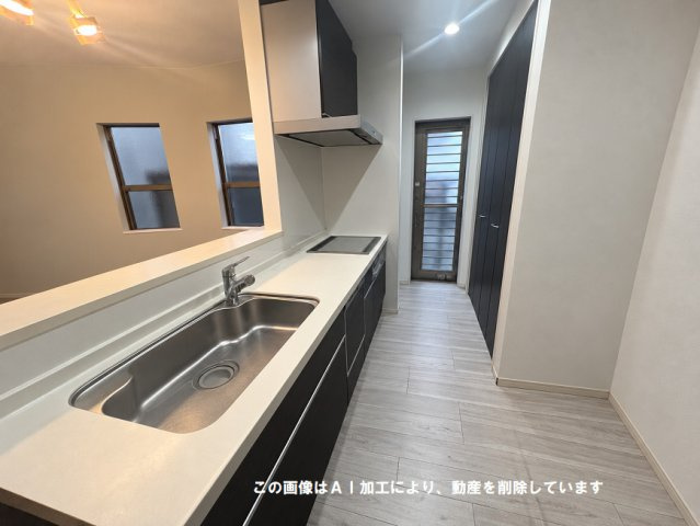 安芸郡海田町寺迫2丁目のキッチン|食品の備蓄にも便利な大容量のパントリー☆リビングから見えにくい造りの収納でスッキリ暮らせます！