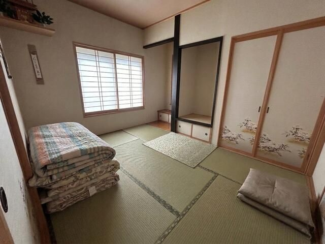 名和町西前郷貸戸建の和室