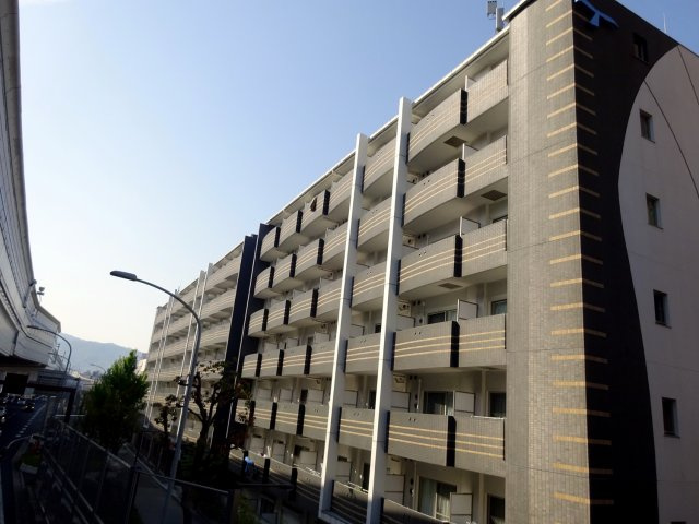 セレニテ甲子園Ⅱの外観