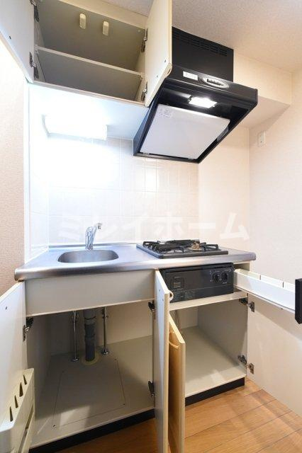 ルーブル多摩川参番館のキッチン|同建物内、別のお部屋の参考写真になります。