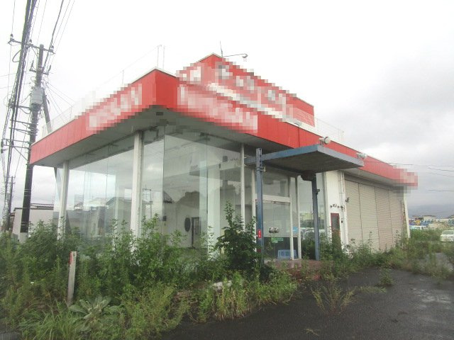 小田原市成田の倉庫