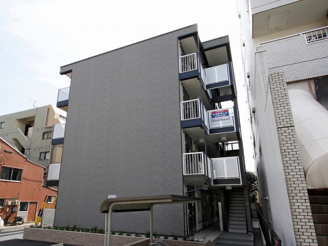 レオパレス千種の外観