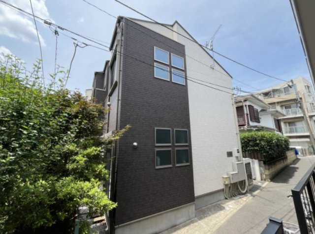練馬区春日町２丁目のアパート