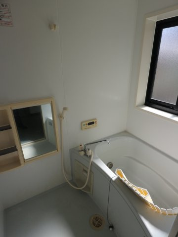 田代貸家(2階建て)の浴室