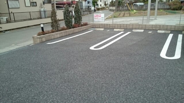 フェリオカーサの駐車場