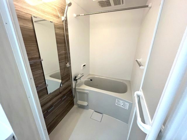 ラモーナ一津屋Ⅱの浴室