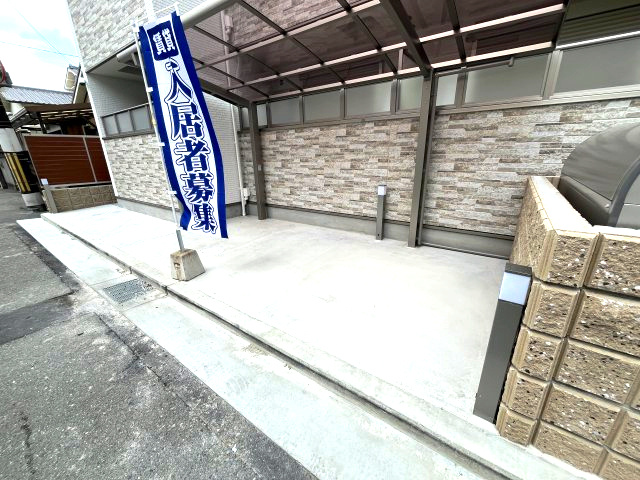 ラモーナ一津屋Ⅱの駐車場