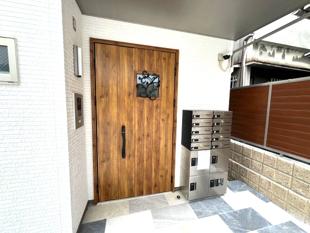ラモーナ一津屋Ⅱのエントランス